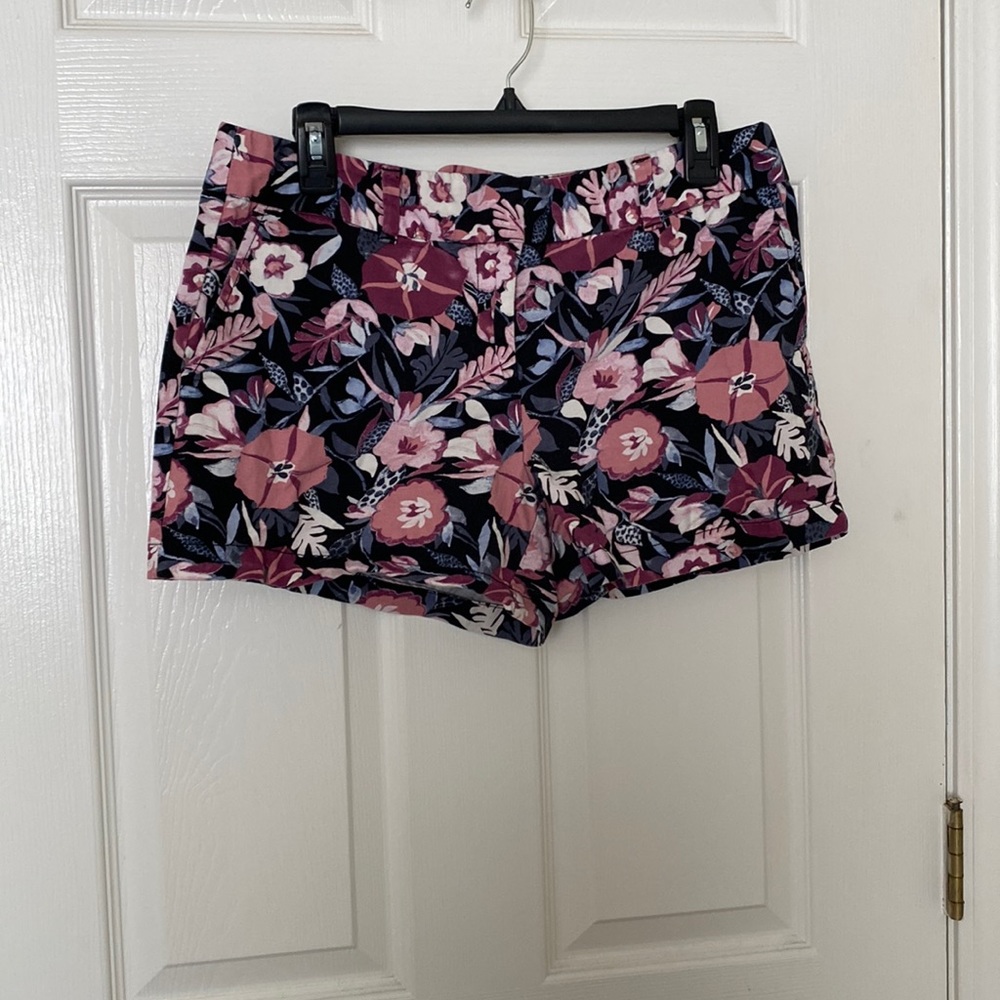 Loft floral shorts size 8